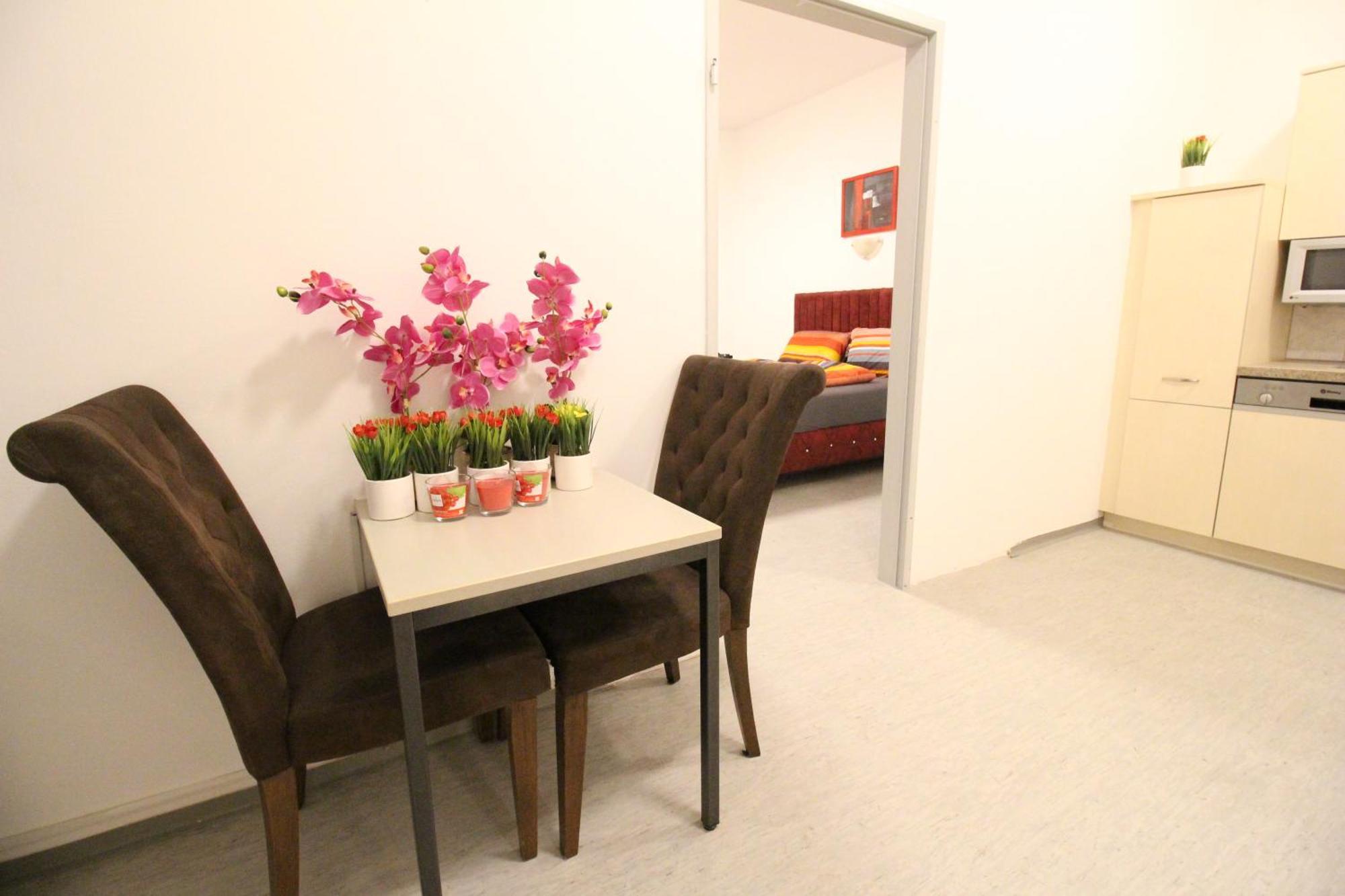 Zx Quad Room In Meidling Wien Eksteriør bilde
